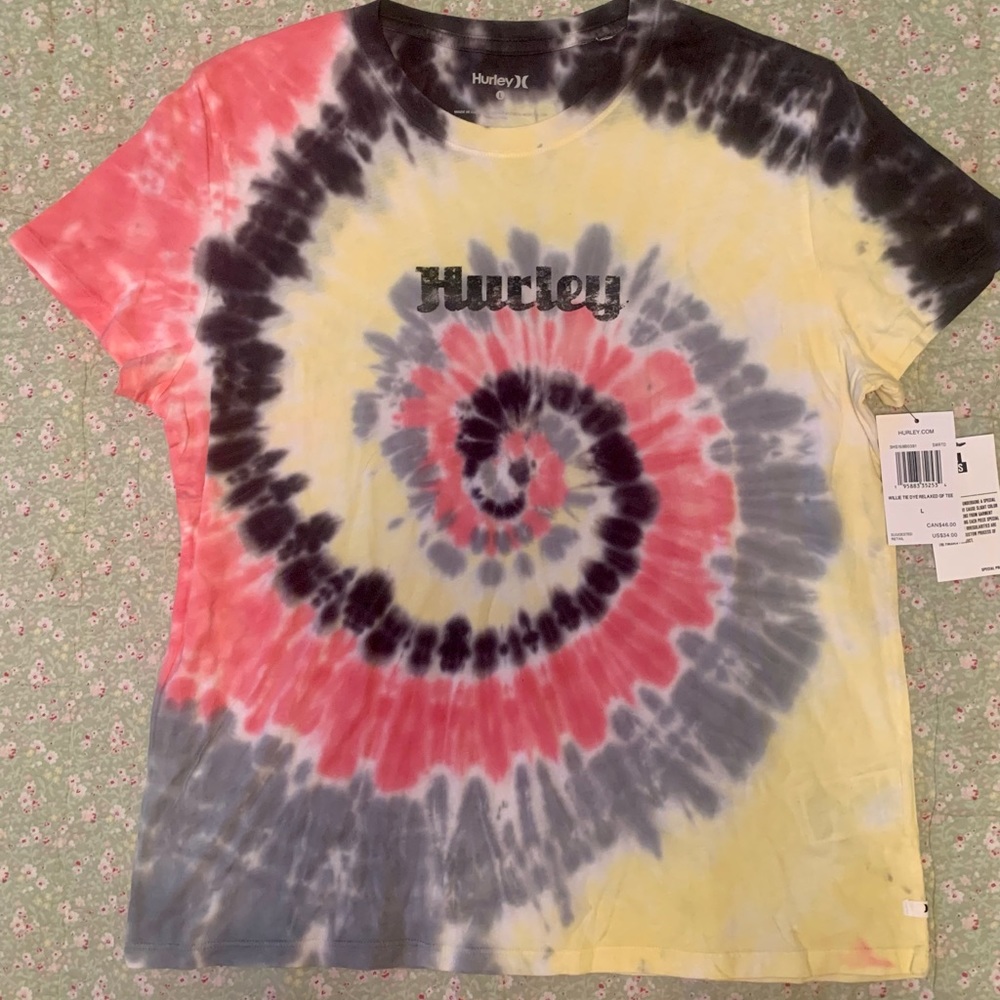 Hurley Juniors Cotton Tie-Dyed Girlfriend T-Shirt Large